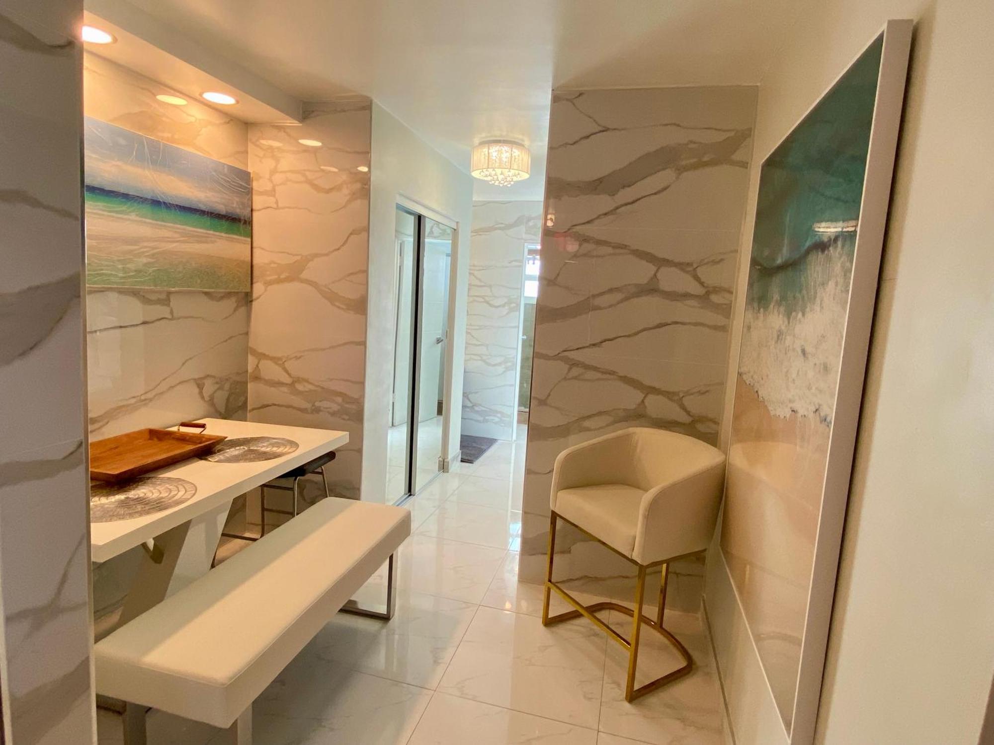 Luxurious Remodeled Direct Waterfront Apartment With Miami Skyline View And Outdoor Terrace Free Parking 5Min Drive To Miami Beach Kültér fotó